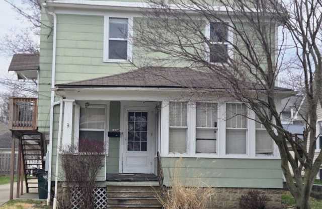 245 E Ford Ave Barberton, OH 44203 - 245 East Ford Avenue, Barberton, OH 44203 245 E Ford Ave Barberton, OH 44203 - 245 East Ford Avenue, Barberton, OH 44203