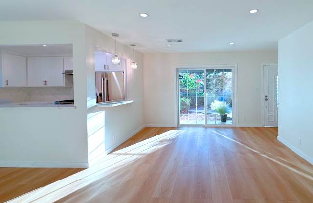 8304 Outland View Drive Gallery 2