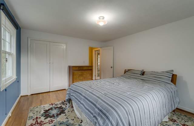 Wonderful Cedar Park 2 bed 1.75 Bath Home. Hardwood Floors, Quiet Street, Owner Maintained Yard - 13205 42nd Avenue Northeast, Seattle, WA 98125