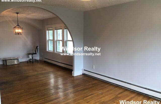 37 Aberdeen Ave. Gallery 3