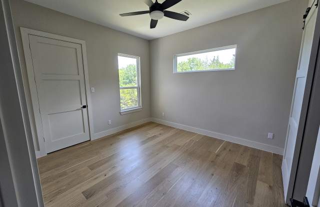 390b Michael Ln Gallery 4
