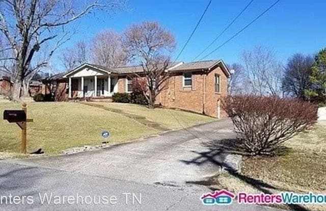 102 La Plaza Drive - 102 La Plaza Dr, Hendersonville, TN 37075