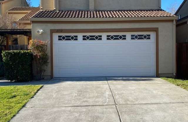 Desirable Area in the Hayward Hills - Coming Soon!!!! photos photos