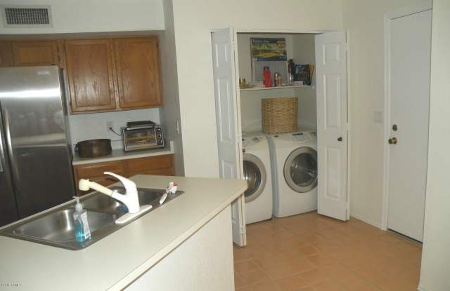 5637 E PARADISE Lane Gallery 4