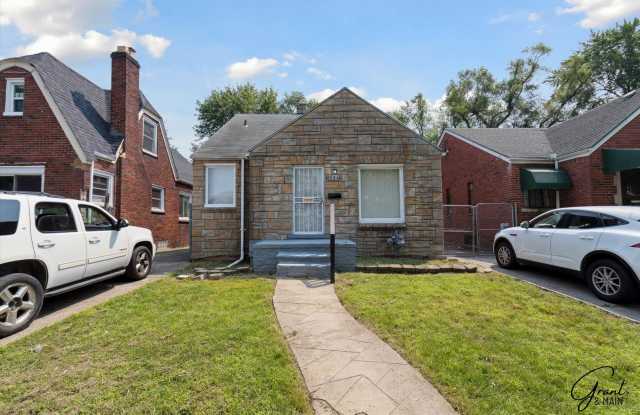 $1400 3 bedroom bungalow photos photos