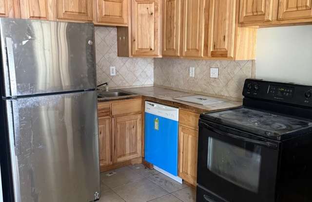 Beautifully remodeled home with 1 car garage and central air photos photos
