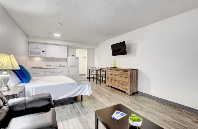 Siegel Slots & Suites - 5011 East Craig Road, Sunrise Manor, NV 89115