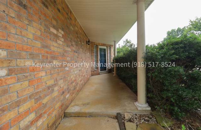 3 Bed | 2.5 Bath in Jenks! Gallery 4
