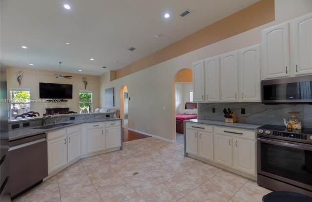 18021 N 49th Street N, Loxahatchee, FL 33470 photos photos