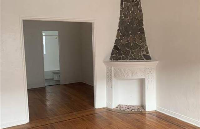 Miami Beach Studio Haven Gallery 3