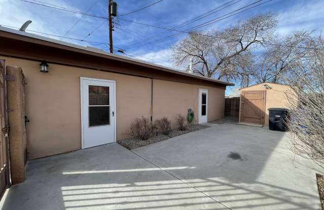 609 Woodland Avenue Northwest Gallery 2