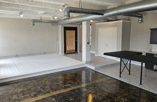 710 Crockett Street Gallery 4