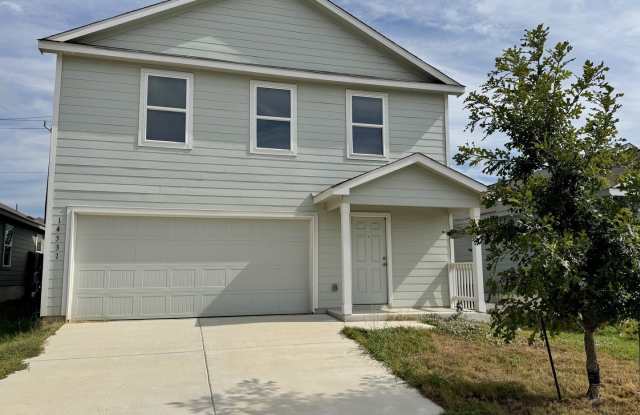 14531 GREENFIELD ML Gallery 1