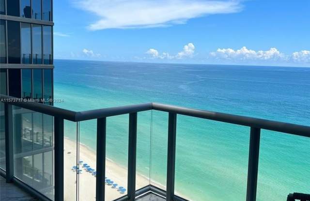 17121 Collins Ave photos photos