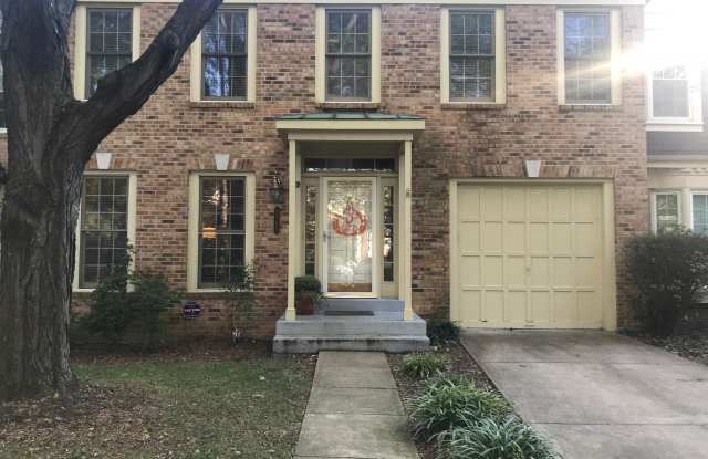 1565 MCLEAN COMMONS COURT - 1565 Mclean Commons Court, McLean, VA 22101