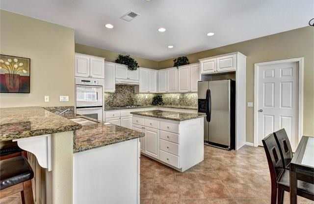 22 Capistrano - 22 Capistrano, Irvine, CA 92602