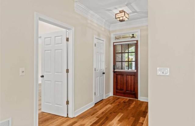 603 Fairway Court Gallery 4
