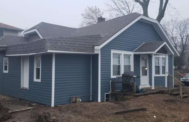 1607 North Ball Avenue - 1 photos photos