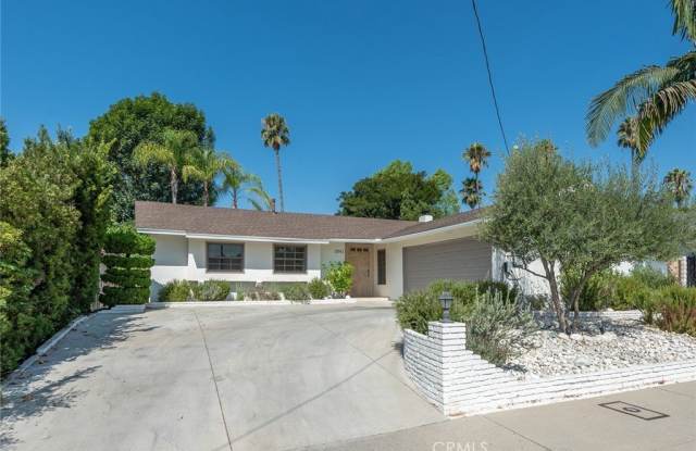 2043 Panamint Drive photos photos
