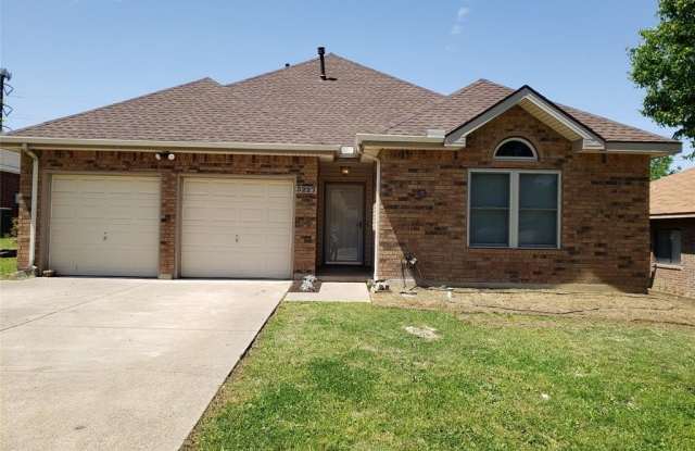 3227 Crystal Brook Court - 3227 Crystal Brook Court, Grand Prairie, TX 75052