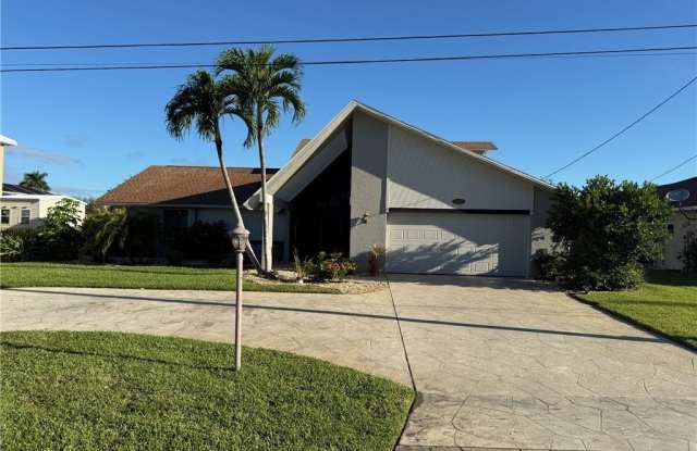 3417 SW 8th Street photos photos