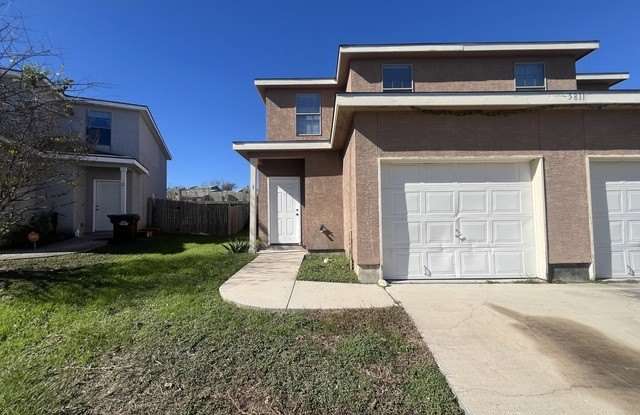 5811 GOLF BND - 5811 Golf Bend, Bexar County, TX 78244