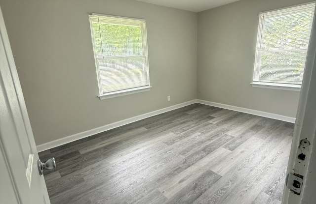 9857 Dennis Dr Gallery 4