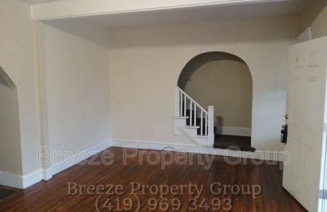 705 Nicholas St photos photos