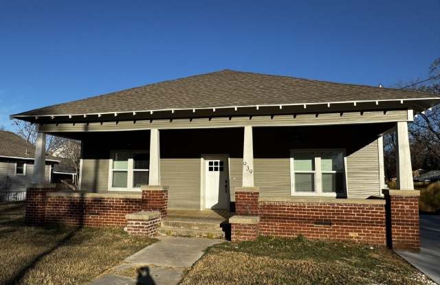 939 W Frey Street photos photos