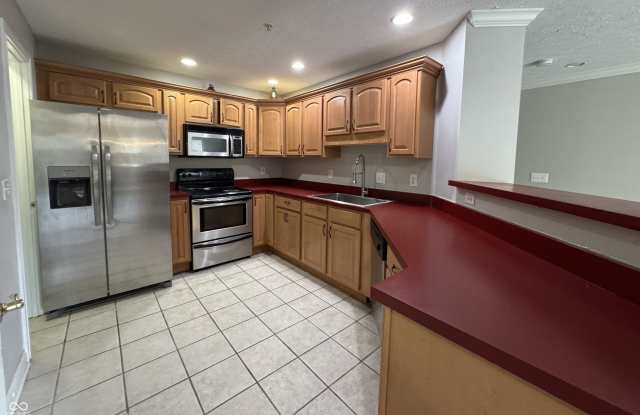 1442 Oakhill Drive Gallery 2
