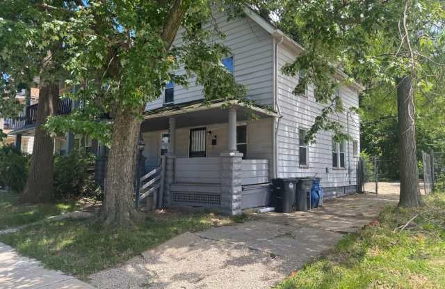 Charming 3-Bedroom Property in Prime Location Gallery 3