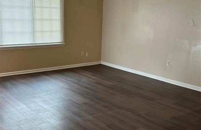 711 Crystal Springs Court Gallery 2