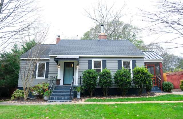 Charming 3 Bedroom, 2 Bath Home in Prime Greenville Location! photos photos