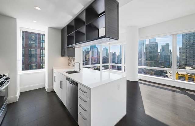 551 10th Ave. photos photos