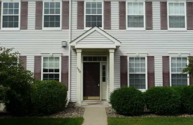 688 Providence Dr - 688 Providence Drive, Shakopee, MN 55379
