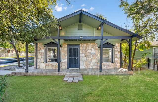 2600 Morales St photos photos