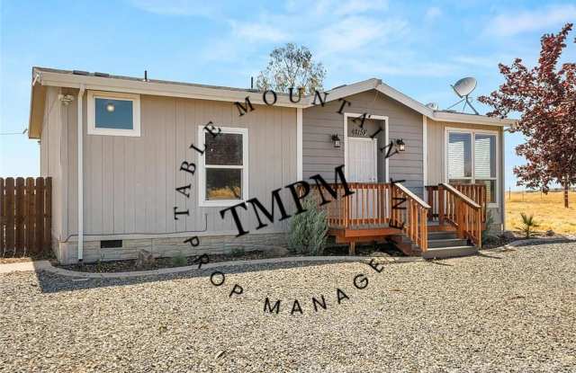 2151 Grand Ave., Oroville - Fully Furnished  Large Shop, Near the Afterbay! photos photos