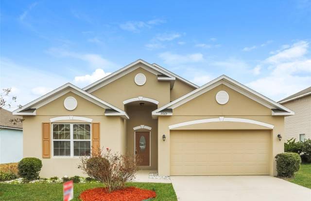 9069 GLOUCESTERSHIRE COURT - 9069 Gloucestershire Court, Jacksonville, FL 32219