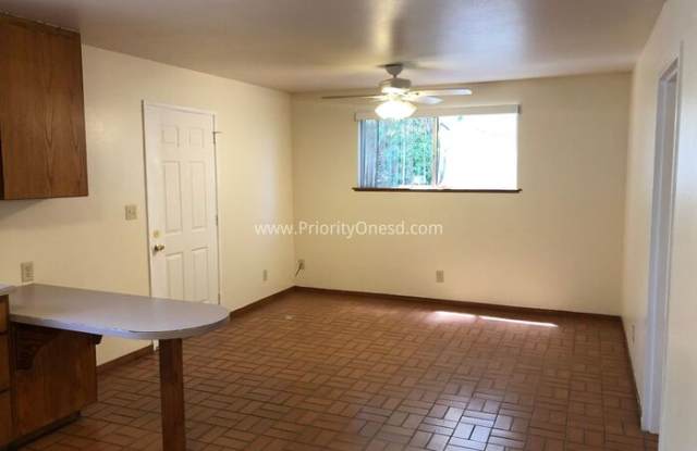 5738 Adelaide Avenue Gallery 4