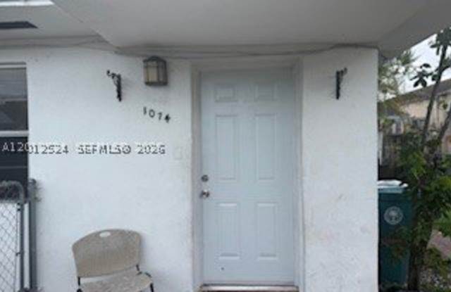 1074 NW 27th St Gallery 1