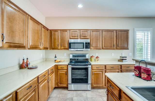 17610 W Port Royale Lane Gallery 2