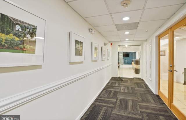 3 WASHINGTON Circle NW Gallery 4