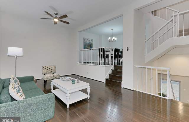 44096 GALA CIRCLE Gallery 4