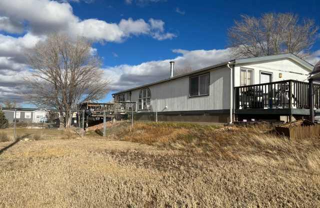 4 bedroom, 2 bath in Rolling Hills with fenced yard photos photos