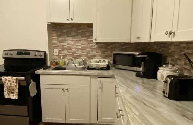 101 Hynes Avenue - 101 Hynes Avenue, Groton, CT 06340