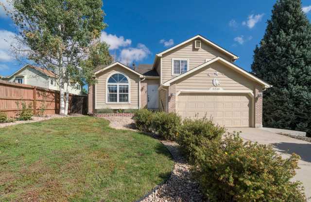 Amazing Fairfax Quad Level 4 bedroom, 3 bathroom home with 2 car garage! Gallery 1