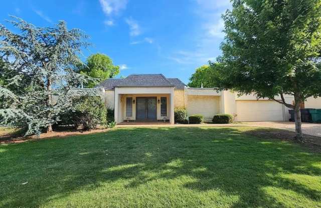 1441 Glenbrook Drive Gallery 1