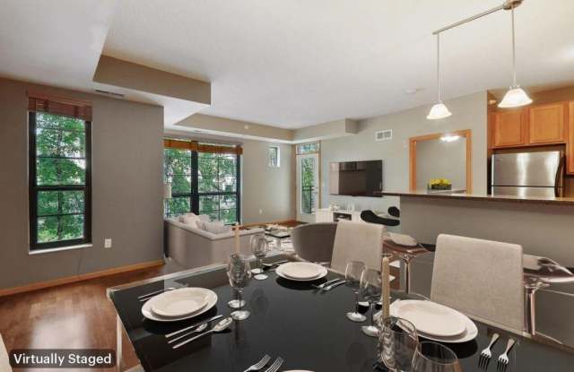 2565 Franklin Avenue photos photos