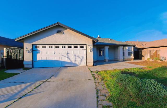 Move-In Special: First Month Free—Don’t Miss Out! 3 Bedroom 2 Bathroom Home Ready to Move in! photos photos