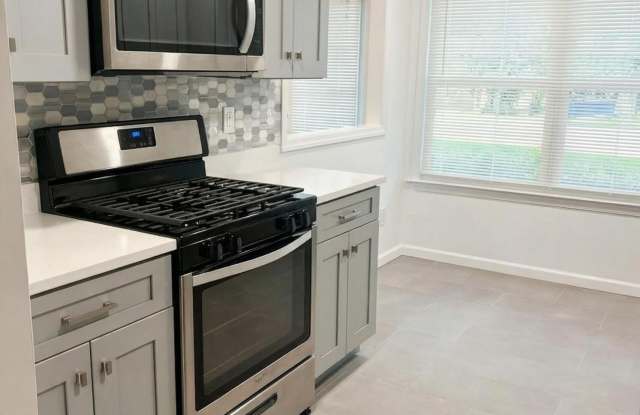 345 Sequoia Court Gallery 2